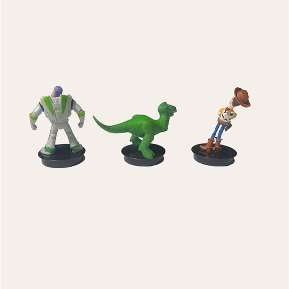 A Dozen Movie Collectible Figures Lot - Picture 7 of 9